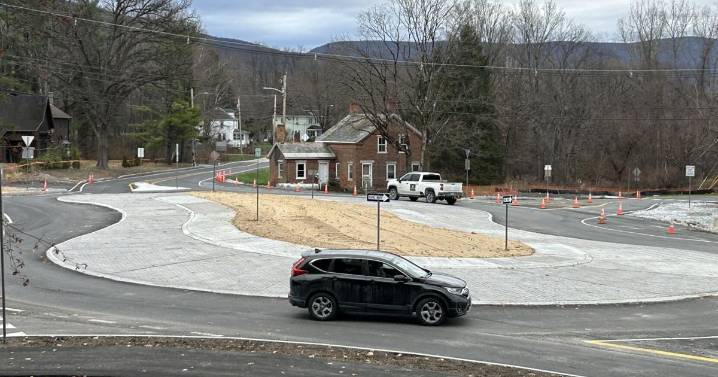 'Peanut' roundabout is opened to through traffic