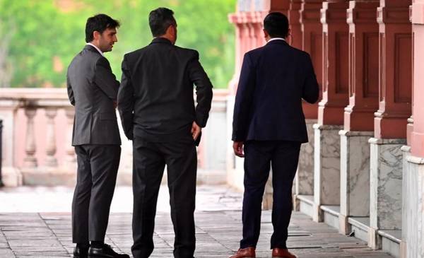 El gobernador Torres está reunido con el Ministro Santilli