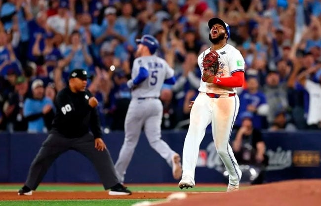 Ganan Dodgers bicampeonato en cumpleaños del Toro Valenzuela