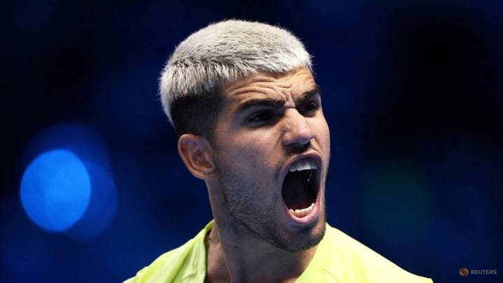 Alcaraz stays perfect at ATP Finals with thrilling win over Fritz