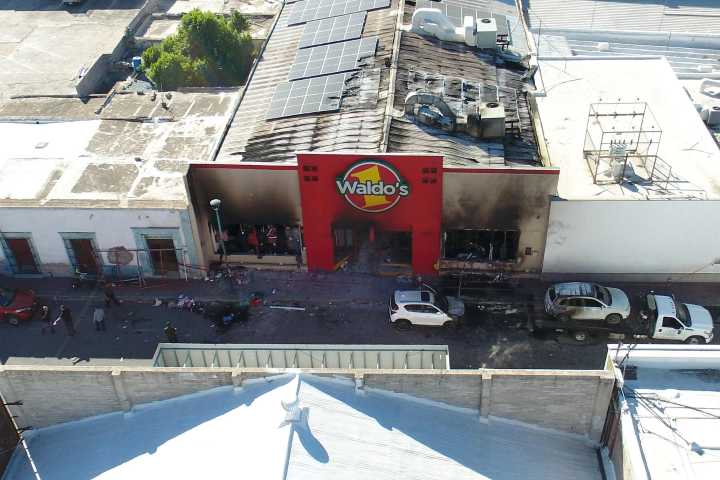 Tiendas Waldo’s promete apoyo a familiares de víctimas de incendio en el norte de México