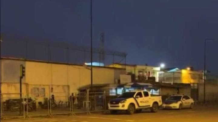 Tragedia en cárcel ecuatoriana: 27 muertos en un violento motín