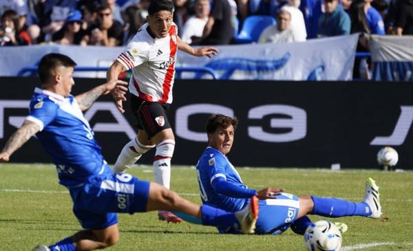 River empató 0-0 con Vélez y complicó su ingreso a la Libertadores 2026