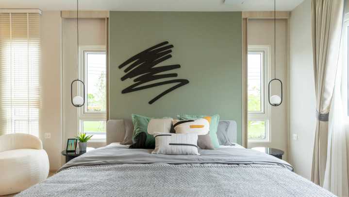 Create A Pretty Accent Wall On A Thrift Store Budget With One Easy DIY Upcycle