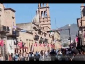 Escalan protestas en Michoacán; estudiantes se manifiestan ante Palacio de Gobierno en Morelia