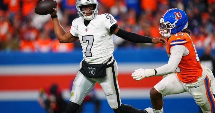 Broncos' defense shines in 10-7 squeaker over Raiders despite offensive and special teams struggles