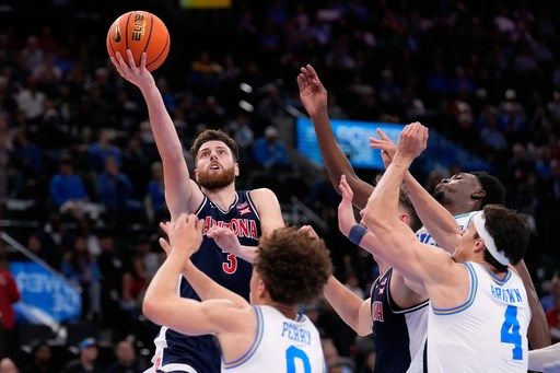 Dell'Orso scores 20 off the bench as No. 5 Arizona beats No. 15 UCLA 69