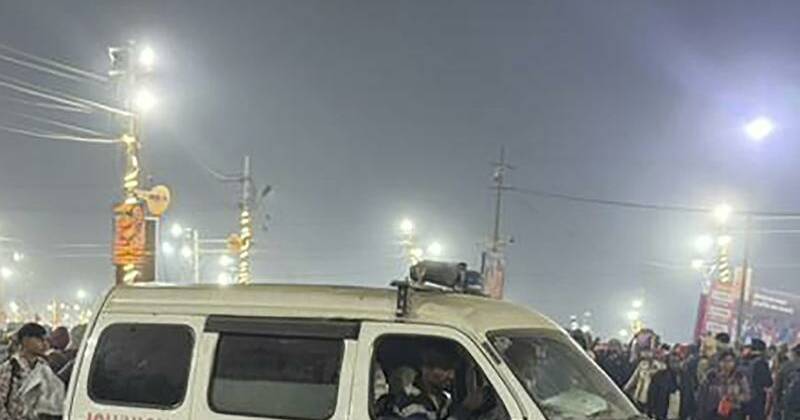 Nine dead in crowd surge at Hindu temple in India