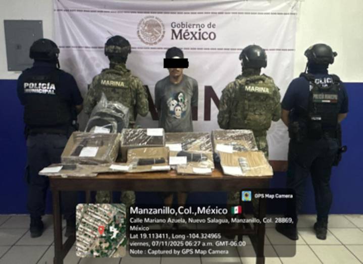 Detienen a 11, aseguran armamento y presunta droga en Colima