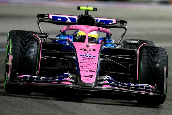 Franco Colapinto, 17° en Las Vegas y condicionado por una accidentada largada