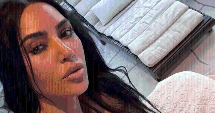 'Stunning' Kim Kardashian in Bikini Photos Leaves the Internet Swooning