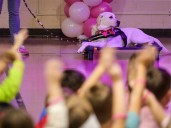 Perrysburg elementary students welcome facility dog Angel