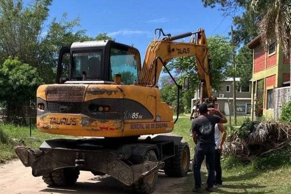 UN MILAGRO! Operario municipal salvó después de quemaduras al intentar reparar una retroexcavadora