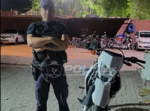 Demoran a dos jóvenes y recuperan moto robada en Gran Neuquén