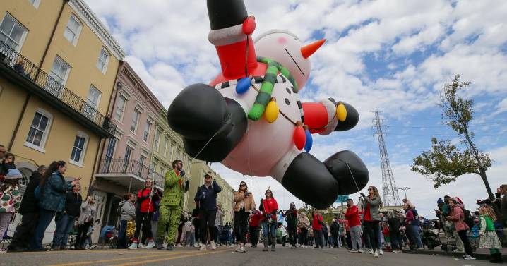 Holiday parade returns to downtown New Orleans with new floats and Christmas festivity