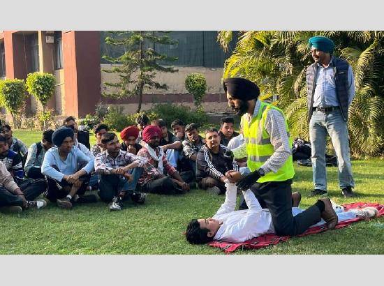 MAGSIPA conducts Yova Aapda Mitra Training Progarm, trains 150 NSS volunteers [ FULL VIEW ]