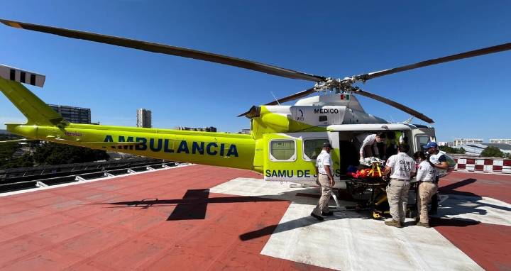 Niña wixárika de 11 años es trasladada en helicóptero de urgencia por posible infección neuronal a un hospital de Guadalajara