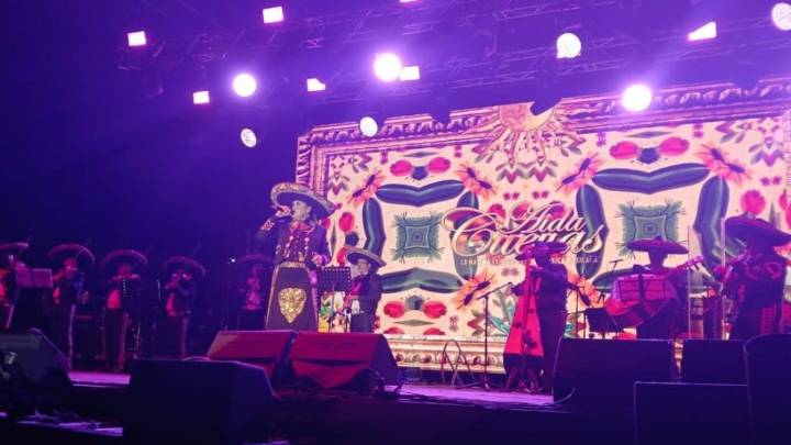 En el festejo de los 100 años del salón Tenampa, Natalia Jiménez y Julio Preciado anuncian colaboración en puerta