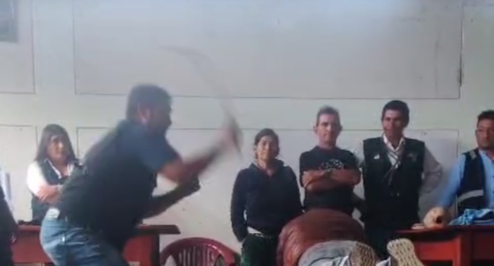 Piura: Ronderos azotan al alcalde de la provincia de Ayabaca