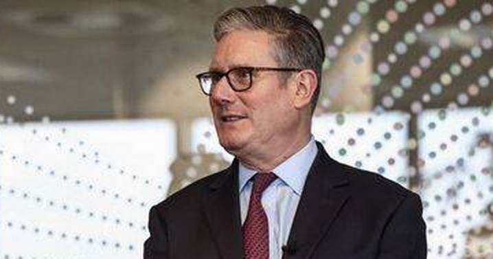 Keir Starmer trips over on South African trip as criticism of PM builds