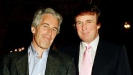 Publicaron correos de Epstein que sugieren cercanía con Trump