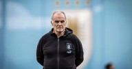 Dirigentes de Uruguay abordan el futuro de Marcelo Bielsa en la Celeste: “No podemos funcionar por lo que dice Twitter”