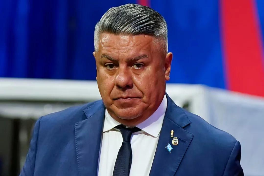 El Gobierno, a fondo contra el “Chiqui” Tapia: denunció a una financiera vinculada al...