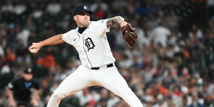 Royals sign Alex Lange