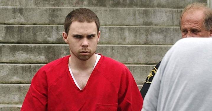 Evil triple murderer's opulent last meal before he's shot by firing squad for 55 seconds