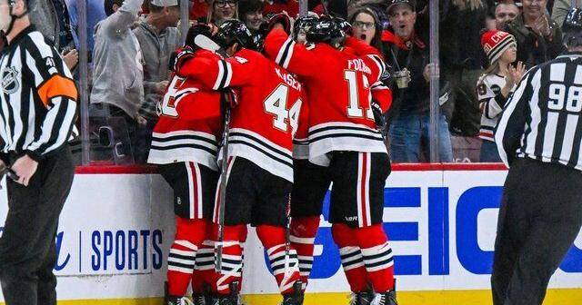 Dach scores late in third period to give Blackhawks a 3-2 win over slumping Maple Leafs