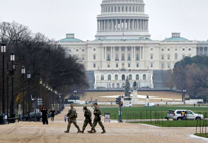 Afghan national in custody after shooting of 2 National Guard members near White House