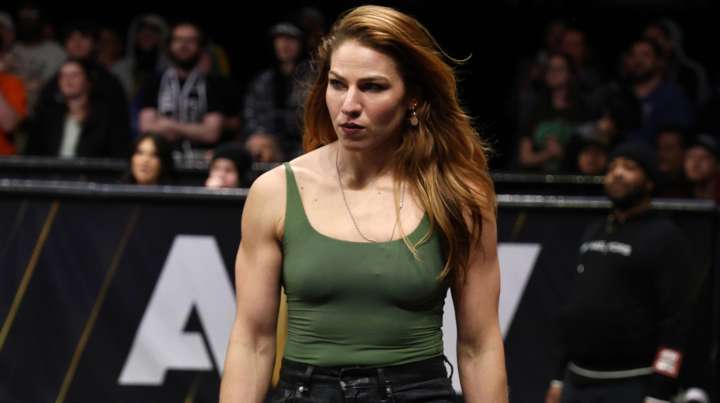 Marina Shafir Picks Up Historic Win In First Women's AEW Blood & Guts Match