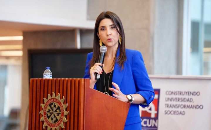 ‘La educación no se gobierna con discursos sino con solvencia técnica’