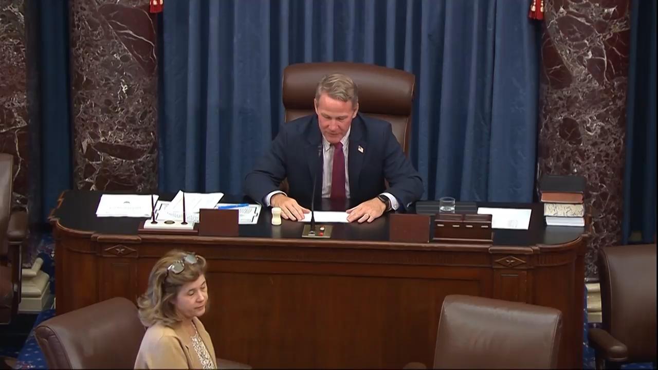 Senate takes first step toward ending the government shutdown