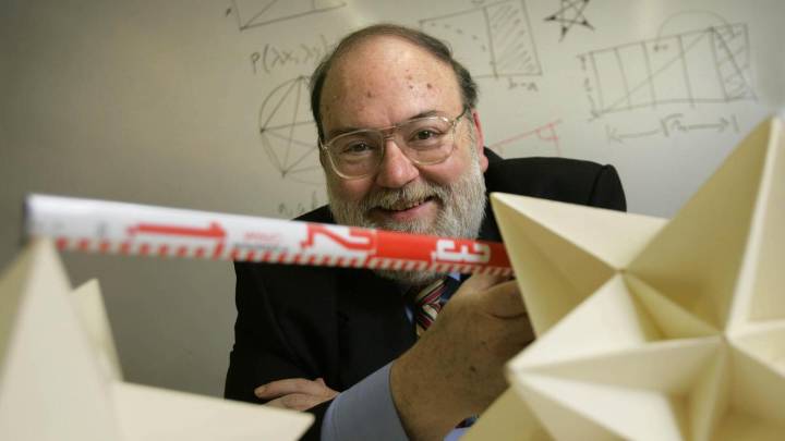 Fallece Claudi Alsina, el catedrático que enseñó las matemáticas desde el coraón