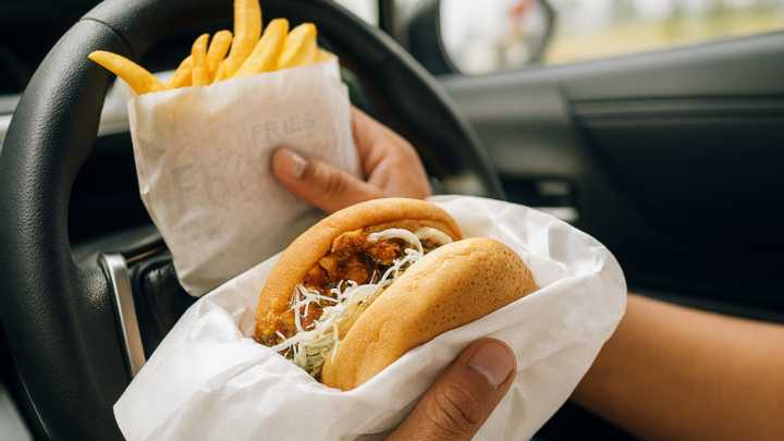 Hombre murió tras comer una hamburguesa en Estados Unidos: era 'alérgico a la carne', ¿qué fue lo que pasó?