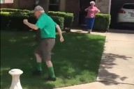 89-Year-Old Texan’s Sweet Goodbye Tradition Melts Hearts
