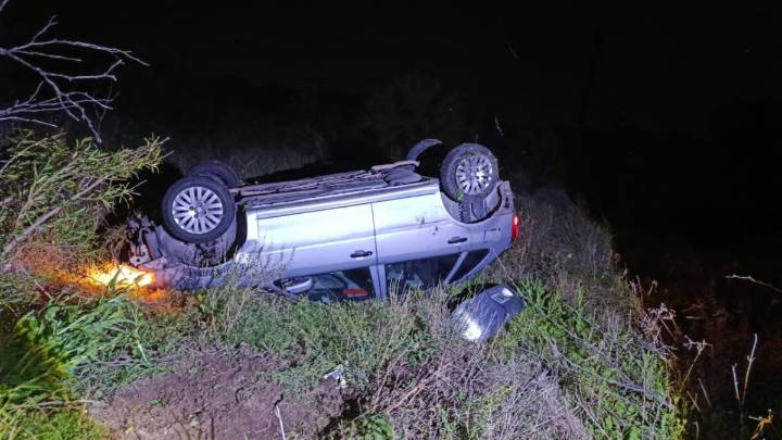 Un hombre volcó con su auto en la Autopista Rosario - Santa Fe a la altura de Maciel