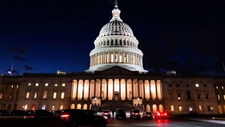 Congreso de EE.UU. aprueba plan para acabar con cierre de Gobierno