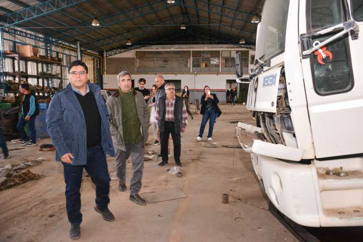 Vidal en el ex obrador de Austral: “Santa Cruz fue la cuna de la corrupción, pero este lugar va a transformarse en producción y trabajo”