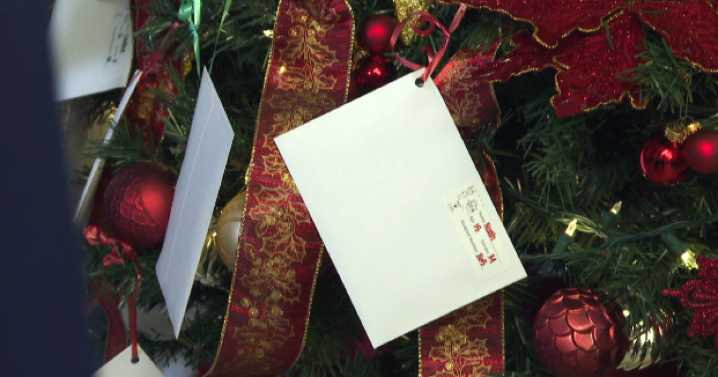 'Joy Trees' bringing holiday cheer to central Kentucky children