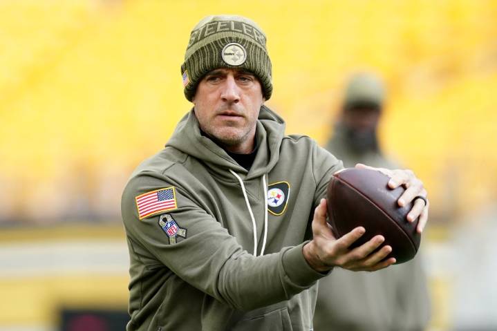 Aaron Rodgers sits out practice for Pittsburgh Steelers but might return Thursday with a brace on his wrist