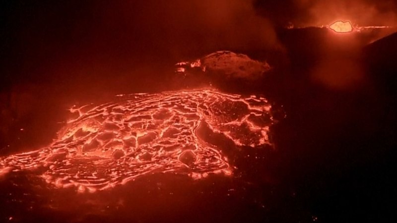 Volcano Kilauea erupts on Hawaii