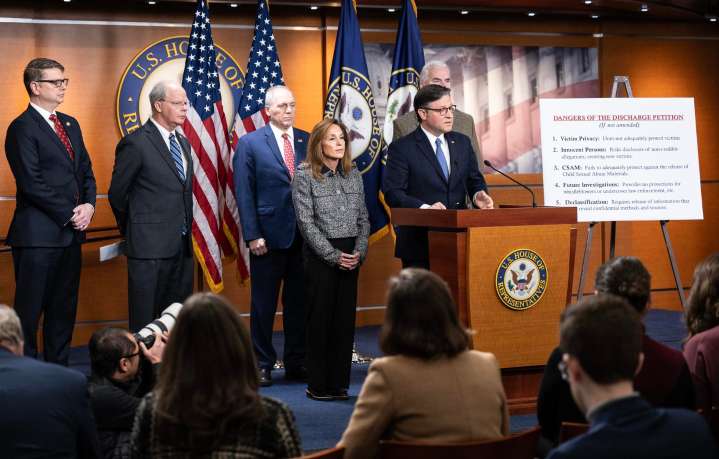 Cámara Baja de EE.UU. aprueba forzar la publicación de los documentos de Epstein