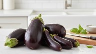 Ni papel film ni aluminio: cómo conservar las berenjenas firmes hasta por 7 días
