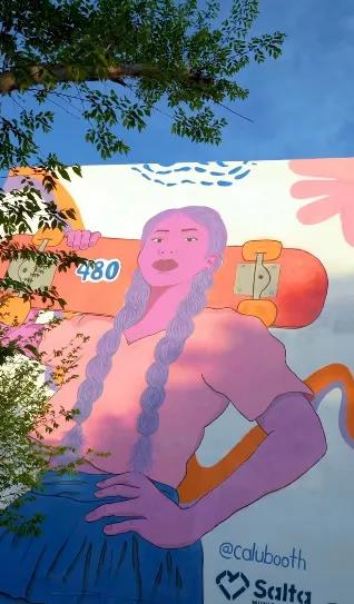 Castañares se llena de color: las “Cholitas Skaters” llegan al barrio con el primer mural de Carla Booth