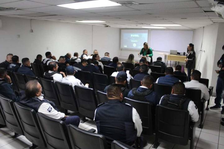 Inicia la capacitación de policías viales sobre las licencias digitales