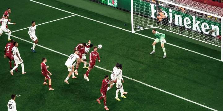 Liverpool domina al Real Madrid en Anfield