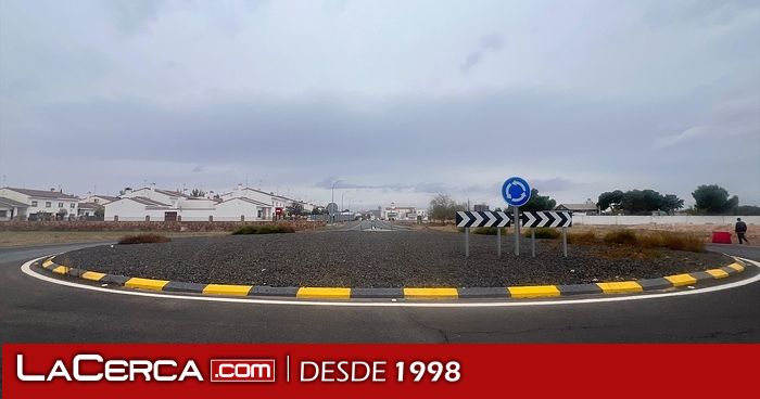 Defensa autoriza la instalación de un helicóptero BO 105 en la rotonda del barrio de Los Molinos de Almagro