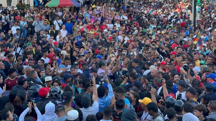 Presidente Maduro juramentó equipos promotores de la juventud para 5 mil 336 Circuitos Comunales